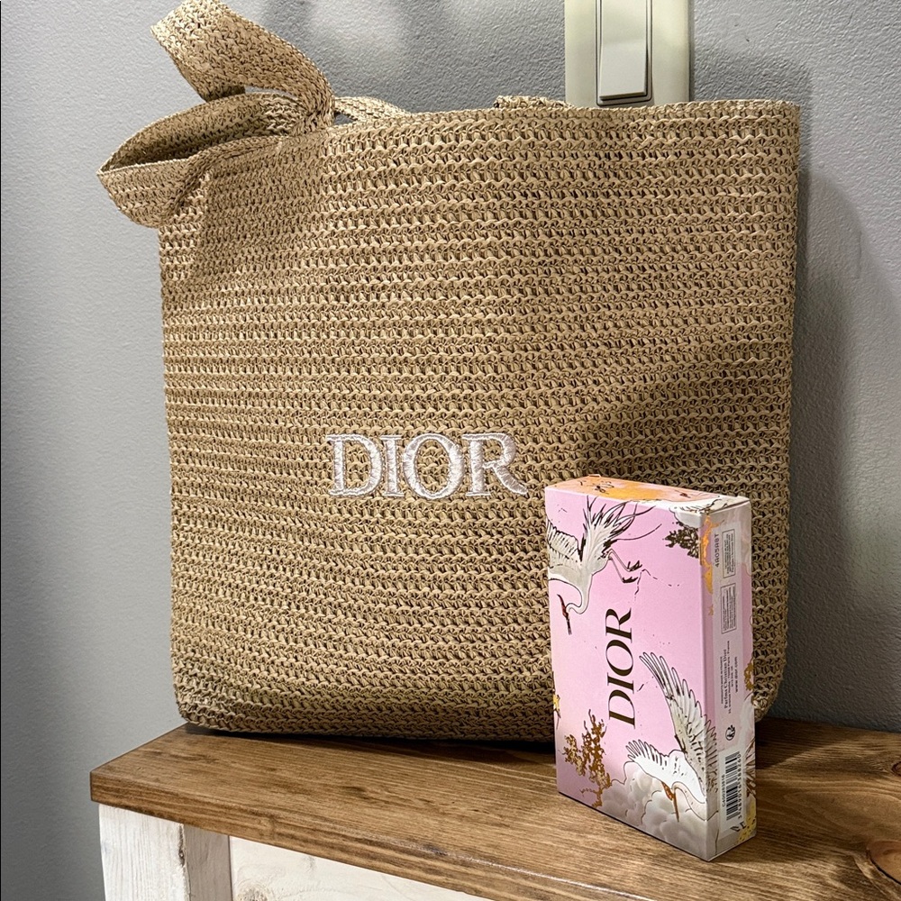 DIOR beauty Natural Raffia Tote; NWOT - Picture 8 of 15